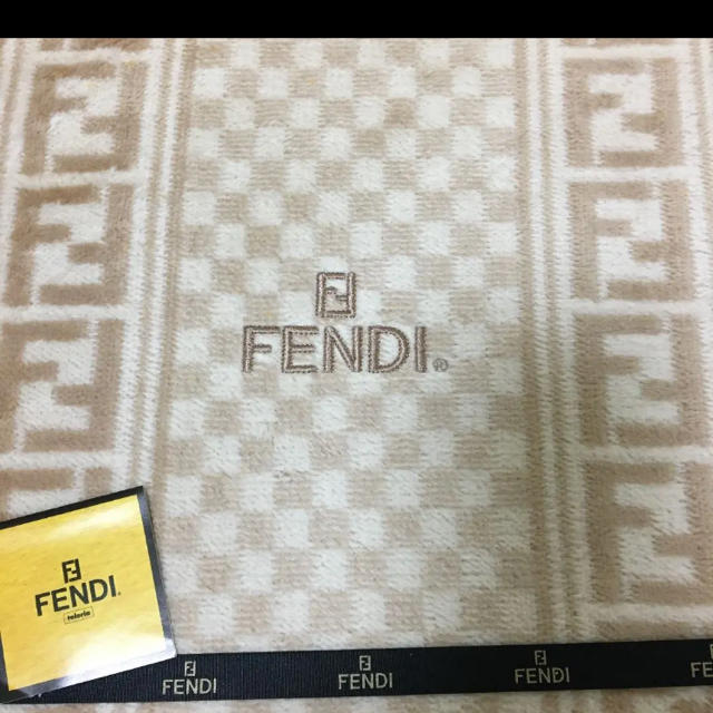 FENDI - 新品未使用☆FENDI フェンディ コットンボアシーツ FENDI - 新品未使用☆FENDI フェンディ コットンボアシーツ