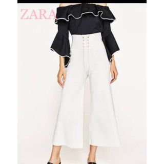 ザラ(ZARA)のsale!新品タグ付☆ZARAザラ☆編み上げコルセットディテールドレスパンツ白(その他)