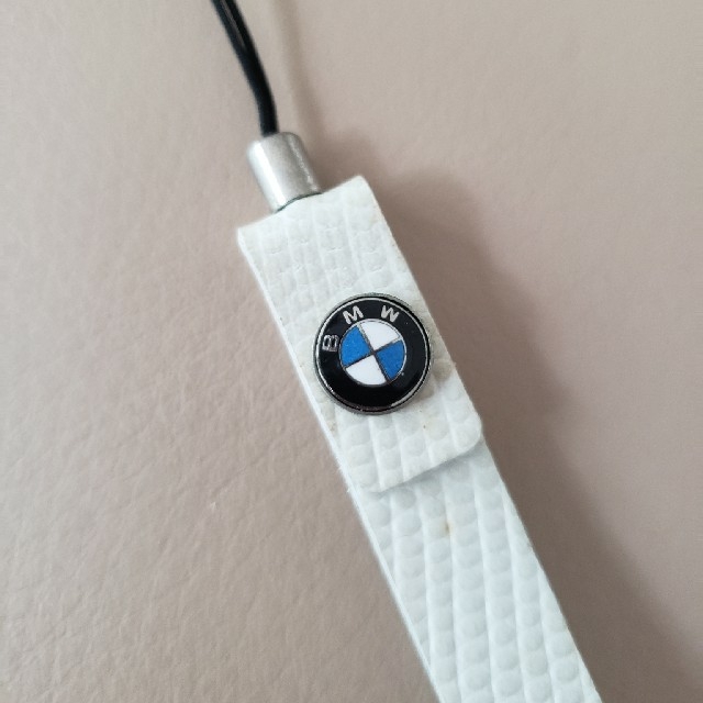 BMW(ビーエムダブリュー)のBMWストラップ携帯 その他のその他(その他)の商品写真