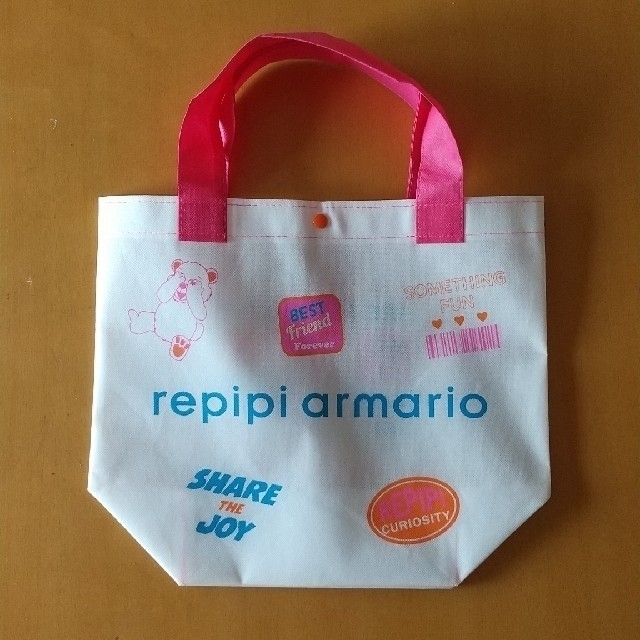 repipi armario(レピピアルマリオ)の【2020夏デサイン】レピピ repipi armario ショップ袋 レディースのバッグ(ショップ袋)の商品写真