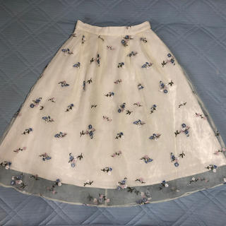 トランテアンソンドゥモード(31 Sons de mode)のトランテアン　オーガンジー花柄刺繍スカート(ひざ丈スカート)