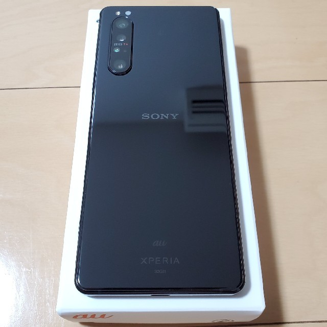 オンライン最安価格 Xperia 1 II（au版 SOG01）simロック解除済み