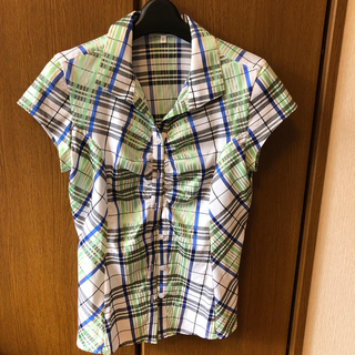ナラカミーチェ(NARACAMICIE)のナラカミーチェ  シャツ　ブラウス　サイズ2(シャツ/ブラウス(半袖/袖なし))