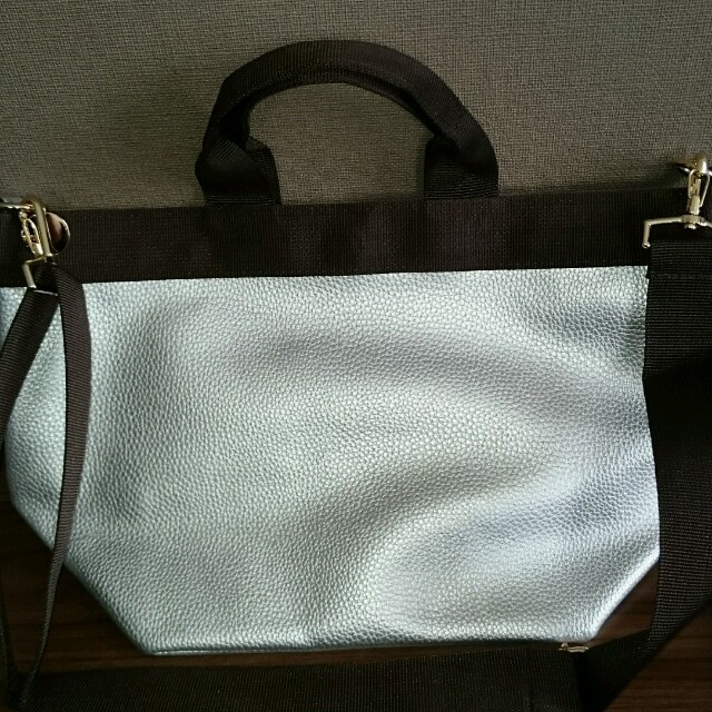 Liala美紀さんトートバッグ レディースのバッグ(トートバッグ)の商品写真