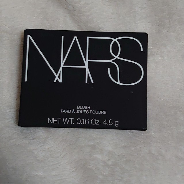NARS(ナーズ)のNARS 4011 n ナーズ チーク BLUSH ブラッシュ 新品未使用 コスメ/美容のベースメイク/化粧品(チーク)の商品写真