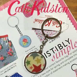 キャスキッドソン(Cath Kidston)の新品 キャスキッドソン キーリング エナメル シューティングスターホワイト(キーホルダー)