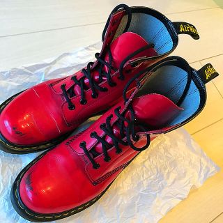 ドクターマーチン(Dr.Martens)の【中古】ドクターマーチン★レッド★パテントレザー(ブーツ)