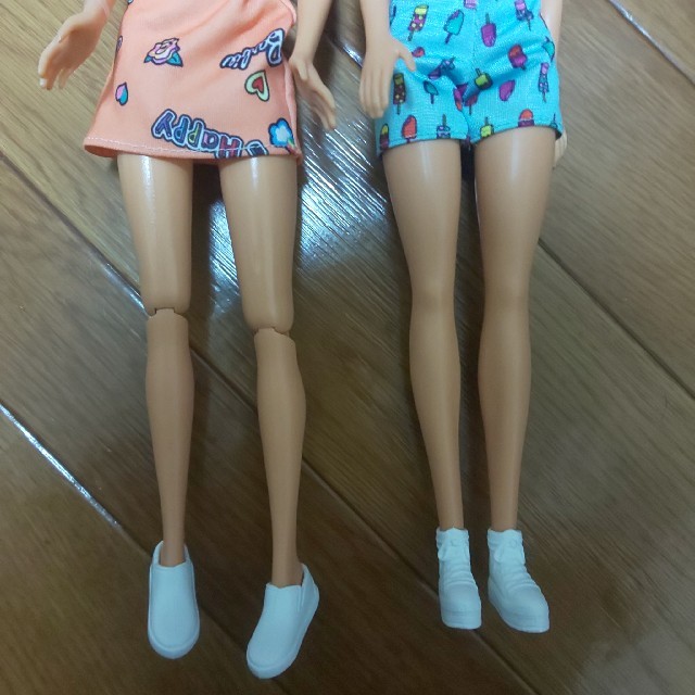 Barbie(バービー)のバービー 本体 ２体 キッズ/ベビー/マタニティのおもちゃ(ぬいぐるみ/人形)の商品写真
