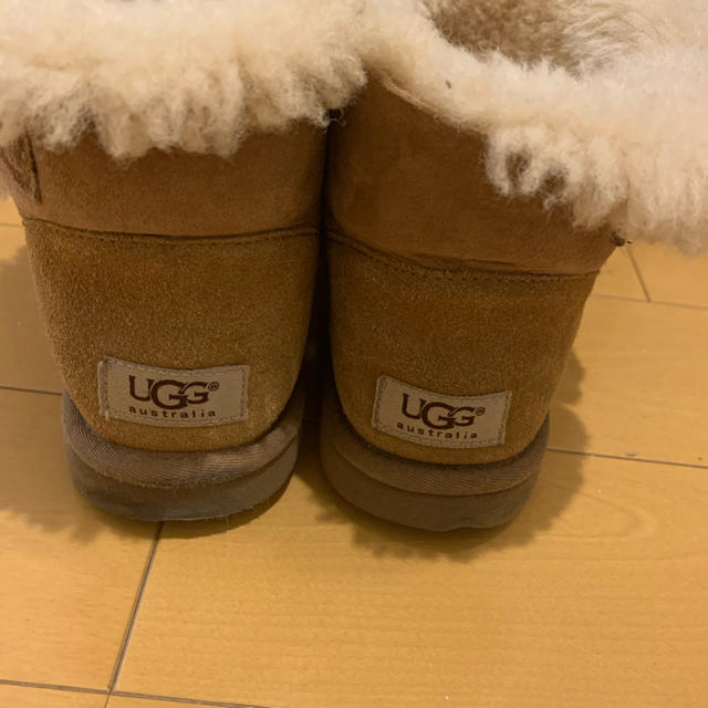 UGG(アグ)のアグ　ムートン　23.5 レディースの靴/シューズ(ブーツ)の商品写真