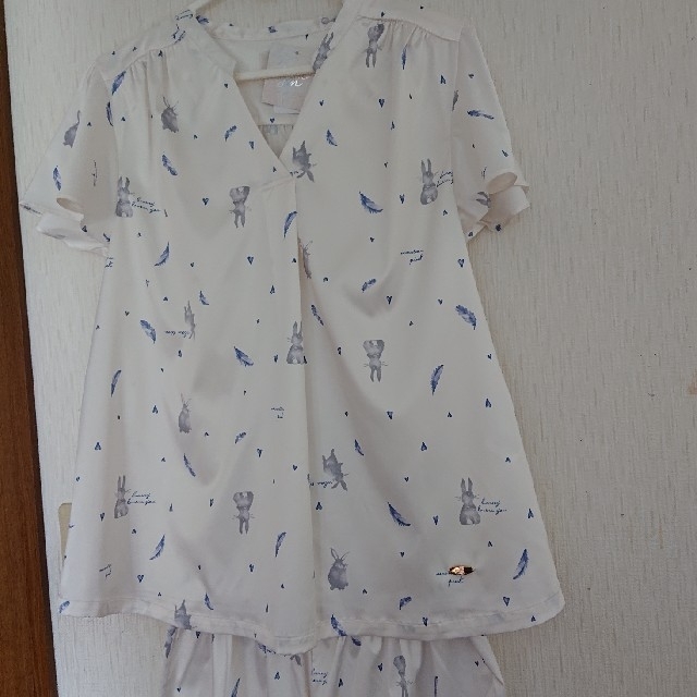 新品・未使用・タグ付き☆ナルエー moon jam パジャマ(サテン生地)