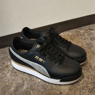 プーマ(PUMA)のPUMA 厚底スニーカー(ブラック)(スニーカー)