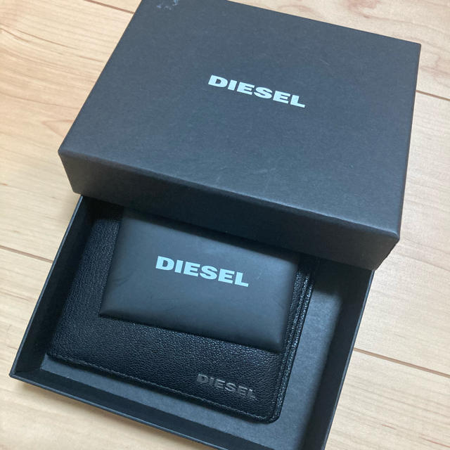 DIESEL(ディーゼル)のディーゼル　財布 メンズのファッション小物(折り財布)の商品写真