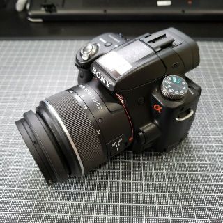 ソニー(SONY)の【中古】Sony α33 ダブルズームレンズキット『SLT-A33Y』(デジタル一眼)