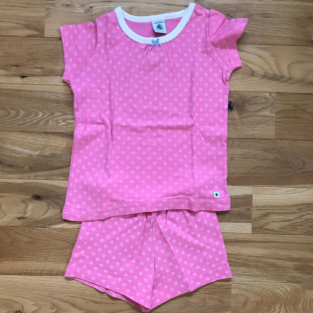 PETIT BATEAU(プチバトー)のプチバトー パジャマ 4ans 104cm キッズ/ベビー/マタニティのキッズ服女の子用(90cm~)(パジャマ)の商品写真