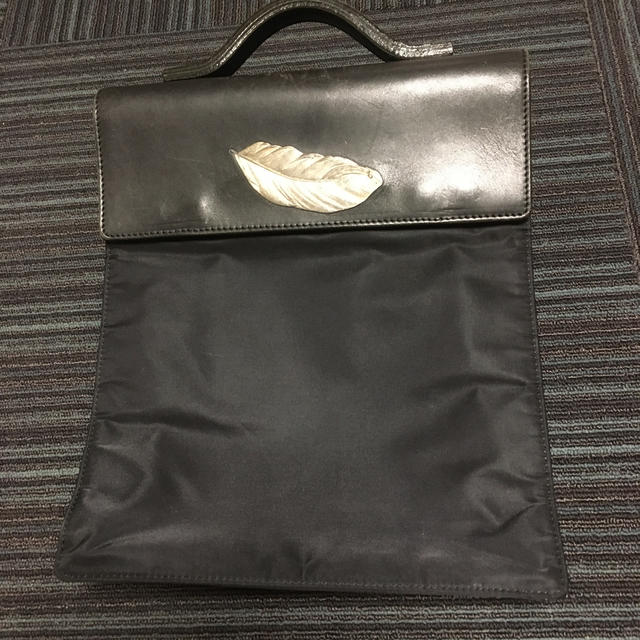 ジャンポールゴルチェJEAN PAUL GAULTIER黒ハンドバッグ兼リュック ジャンポールゴルチェJEAN PAUL GAULTIER黒ハンドバッグ兼リュック