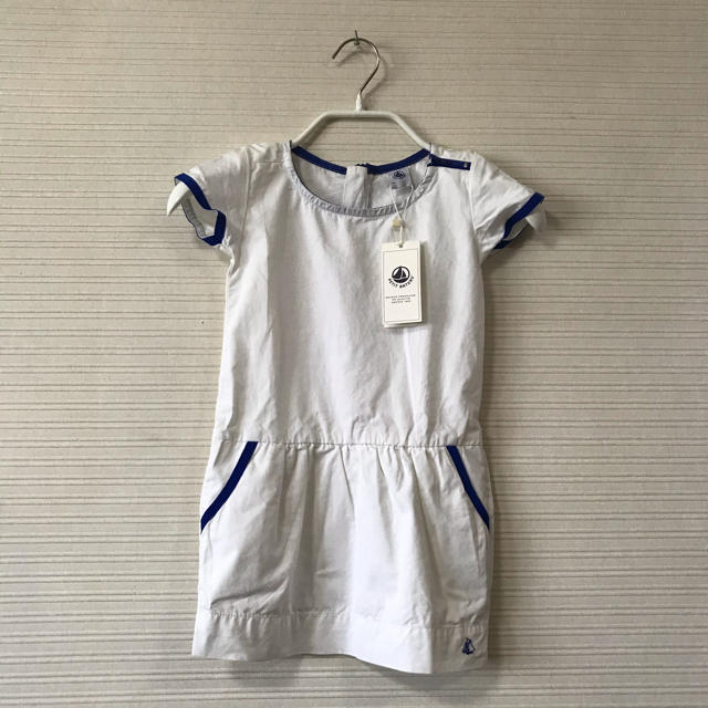 PETIT BATEAU 新品 プチバトー キッズ ワンピース マリン 白 青の通販 by しょんぼり屋|プチバトーならラクマ PETITBATEAU 12ans マリン セーター