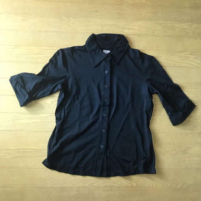 ARMANI JEANS(アルマーニジーンズ)のAJ アルマーニジーンズ　 ストレッチシャツ黒   レディースのトップス(シャツ/ブラウス(半袖/袖なし))の商品写真