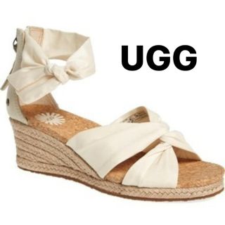 アグ(UGG)の【由美ちゃん様専用】美品　UGG アグ　サンダル(サンダル)