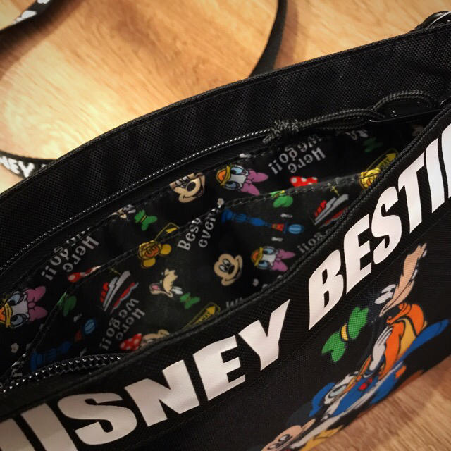 Disney(ディズニー)のディズニー　ベスティーズ　ショルダー レディースのバッグ(ショルダーバッグ)の商品写真