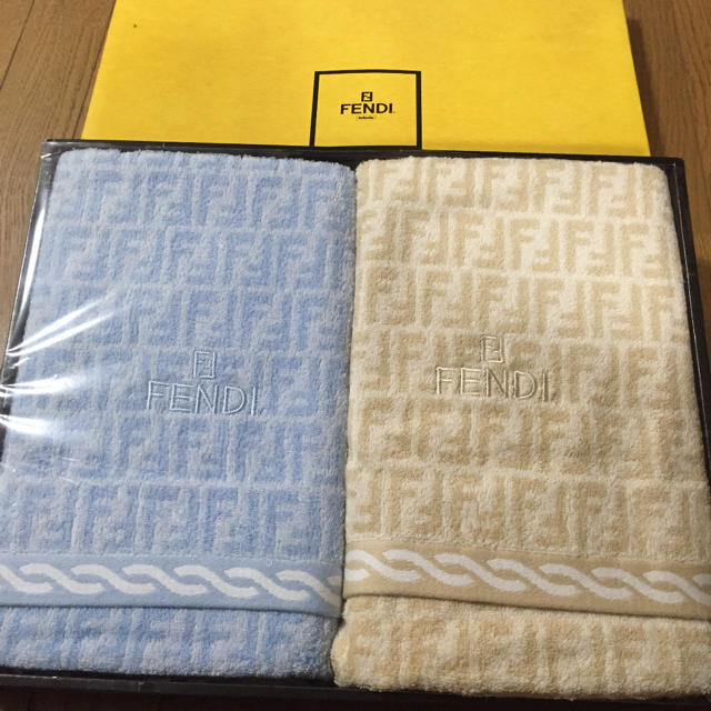 新品❣️ FENDI バスタオル2枚組 フェンディ