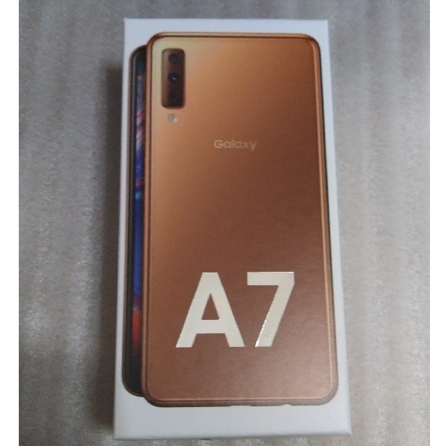 新品未開封　galaxy A7　ゴールド