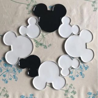 ディズニー(Disney)のミッキーマウス大小プレート8枚セット　Black&White(食器)