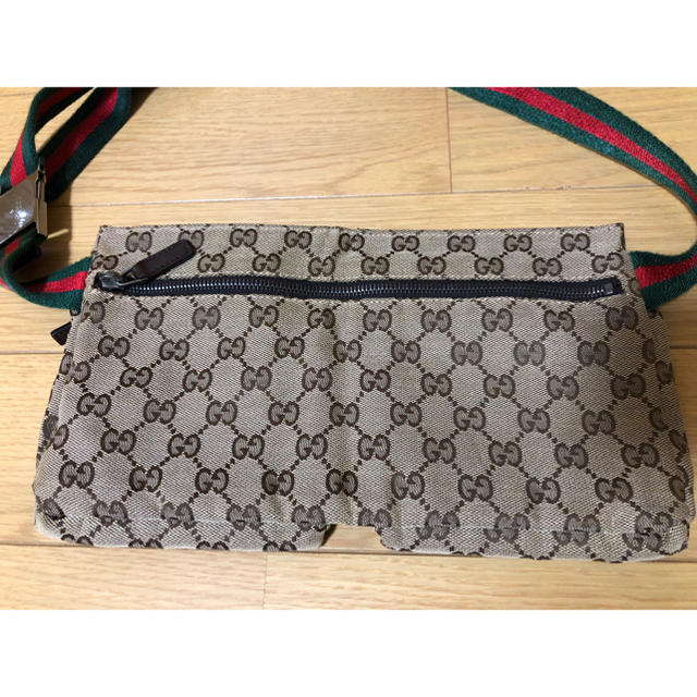 Gucci(グッチ)のGUCCI メンズのバッグ(ショルダーバッグ)の商品写真