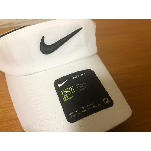 NIKE(ナイキ)の新品　NIKE ナイキ　サンバイザー ゴルフサンバイザー ユニセックス　 メンズの帽子(サンバイザー)の商品写真