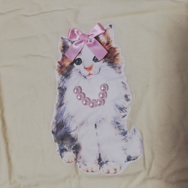 NILE PERCH(ナイルパーチ)の【 本日迄の出品】NILE PERCH 猫ちゃんTシャツ レディースのトップス(Tシャツ(半袖/袖なし))の商品写真