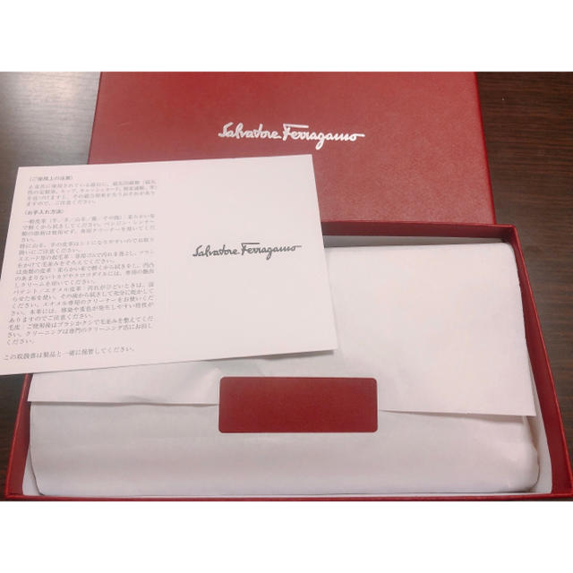 Salvatore Ferragamo(サルヴァトーレフェラガモ)の新品★フェラガモ　長財布 レディースのファッション小物(財布)の商品写真