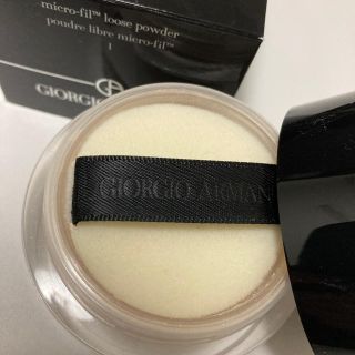 ジョルジオアルマーニ(Giorgio Armani)のジョルジオアルマーニ　マイクロ フィル ルース パウダー(フェイスパウダー)