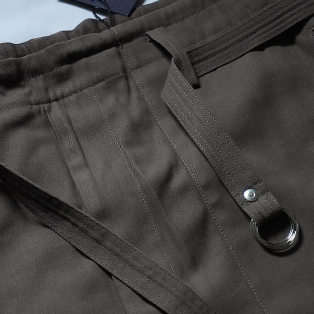 UNUSED(アンユーズド)のURU ウル cotton gabardine fatigue pants メンズのパンツ(ワークパンツ/カーゴパンツ)の商品写真