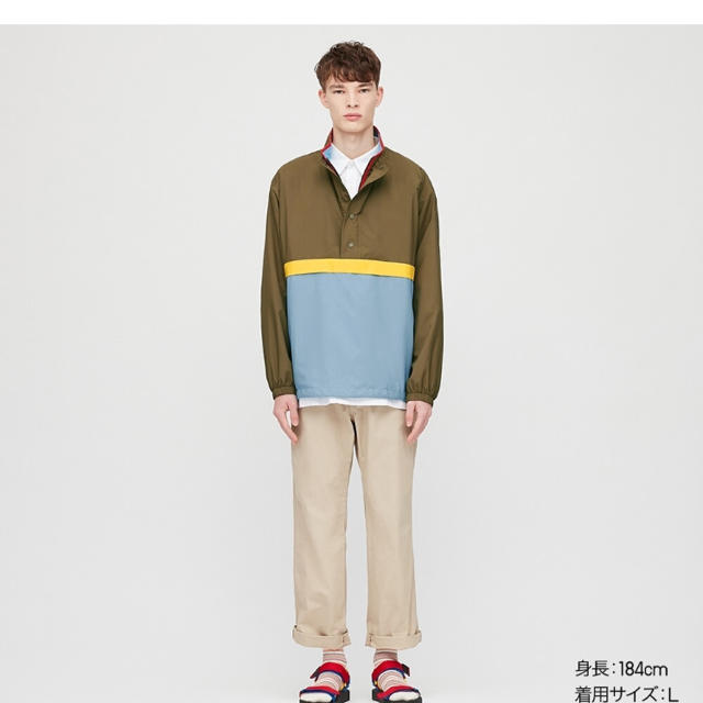 UNIQLO(ユニクロ)のユニクロ アンダーソン　ポケッタブルプルオーバー  JW anderson M メンズのトップス(パーカー)の商品写真