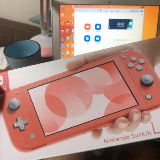 ニンテンドースイッチ(Nintendo Switch)のNintendo Switch Lite コーラル(電子ブックリーダー)