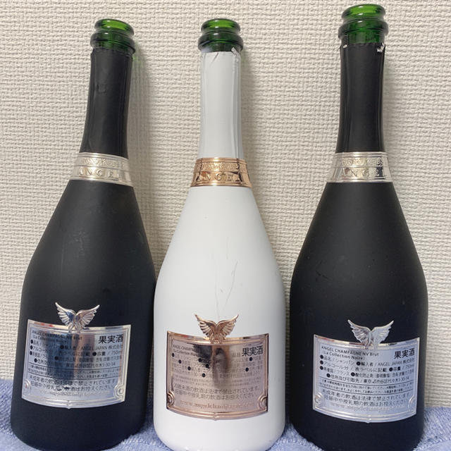 MOËT & CHANDON(モエエシャンドン)のエンジェルシャンパン白黒ブラックロゼ空瓶 インテリア/住まい/日用品のインテリア小物(置物)の商品写真