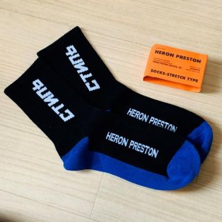 ヘロンプレストン　Heron Preston　ソックス　靴下　□黒×青(ソックス)