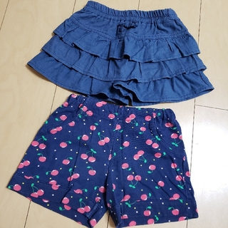 ニシマツヤ(西松屋)の スカート風パンツ＆ショートパンツ 100サイズ 2点セット(スカート)