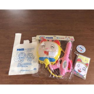 スリーコインズ(3COINS)の新品！スリーコインズ！ドラミちゃん、リュック型水鉄砲、冷え冷えタオルセットで★(キャラクターグッズ)