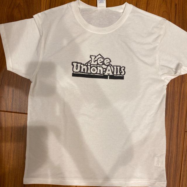 Lee(リー)のLee tシャツ  ロゴtシャツ  リーバイス　リー好きに レディースのトップス(Tシャツ(半袖/袖なし))の商品写真