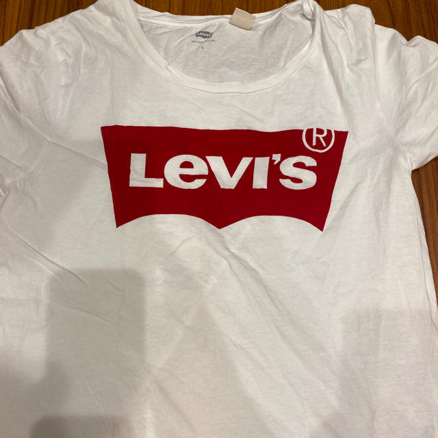 Levi's(リーバイス)のLevi's　リーバイス　Tシャツ　半袖　 レディースのトップス(Tシャツ(半袖/袖なし))の商品写真
