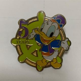 ディズニー(Disney)のピンバッチ　ドナルド(キャラクターグッズ)