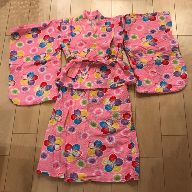 ピンク浴衣 3点セット 女の子 110cm キッズ/ベビー/マタニティのキッズ服女の子用(90cm~)(甚平/浴衣)の商品写真