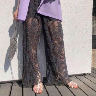 アメリヴィンテージ(Ameri VINTAGE)のAMERI MEDI EMBROIDERY TULLE PANTS(カジュアルパンツ)