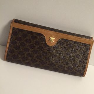 セリーヌ(celine)のセリーヌ ゴールドロゴ ガマ口 財布 マカダム   (財布)