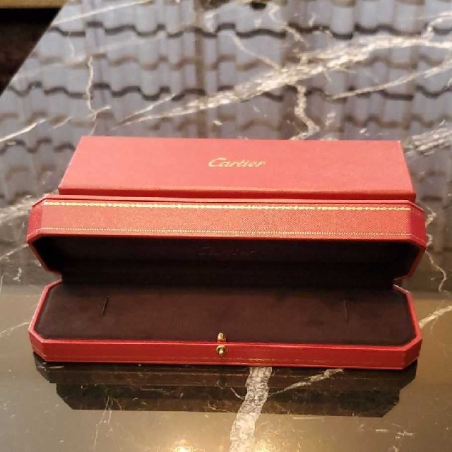 Cartier(カルティエ)の美品❗Cartierブレスレット専用ケースと箱 レディースのアクセサリー(ブレスレット/バングル)の商品写真