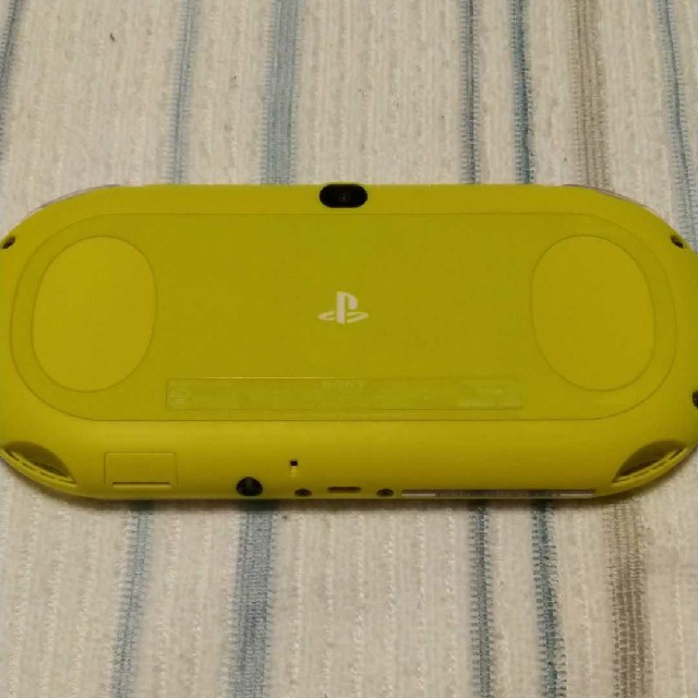 PlayStation®Vita ライムグリーン/ホワイ… 1