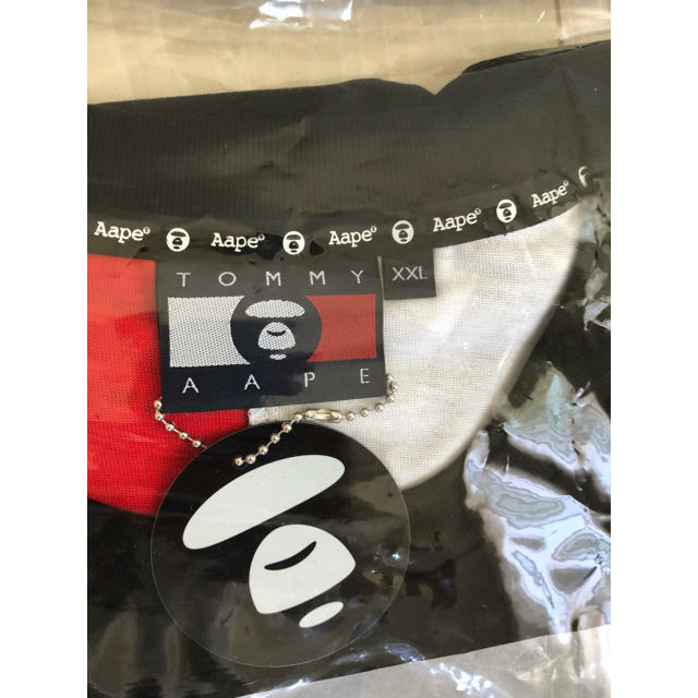 A BATHING APE(アベイシングエイプ)のAAPE X TOMMY JEANS FLAG TEE BLACK XXL メンズのトップス(Tシャツ/カットソー(半袖/袖なし))の商品写真