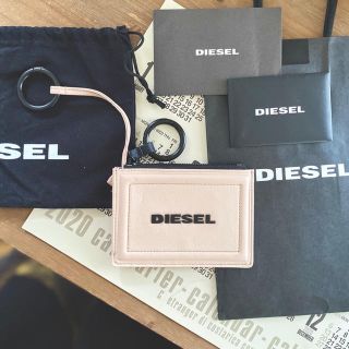 DIESEL - DIESEL(ディーゼル) マルチカードケース ピンクの通販
