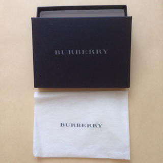 BURBERRY 空箱(ショップ袋)