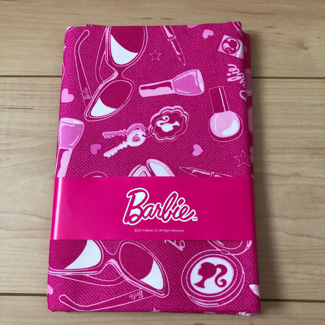 Barbie(バービー)のバービー布　【新品】 ハンドメイドの素材/材料(生地/糸)の商品写真